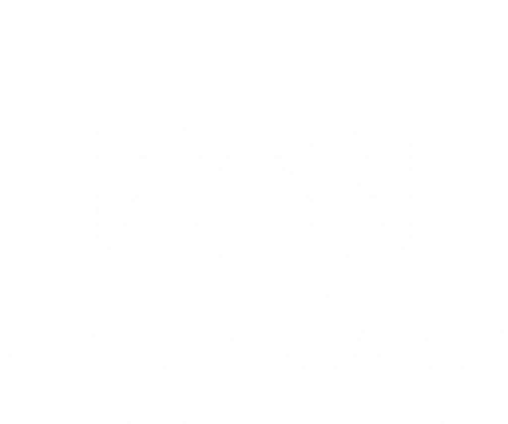 Logo_All_in_One_2020_vert_R_bianco